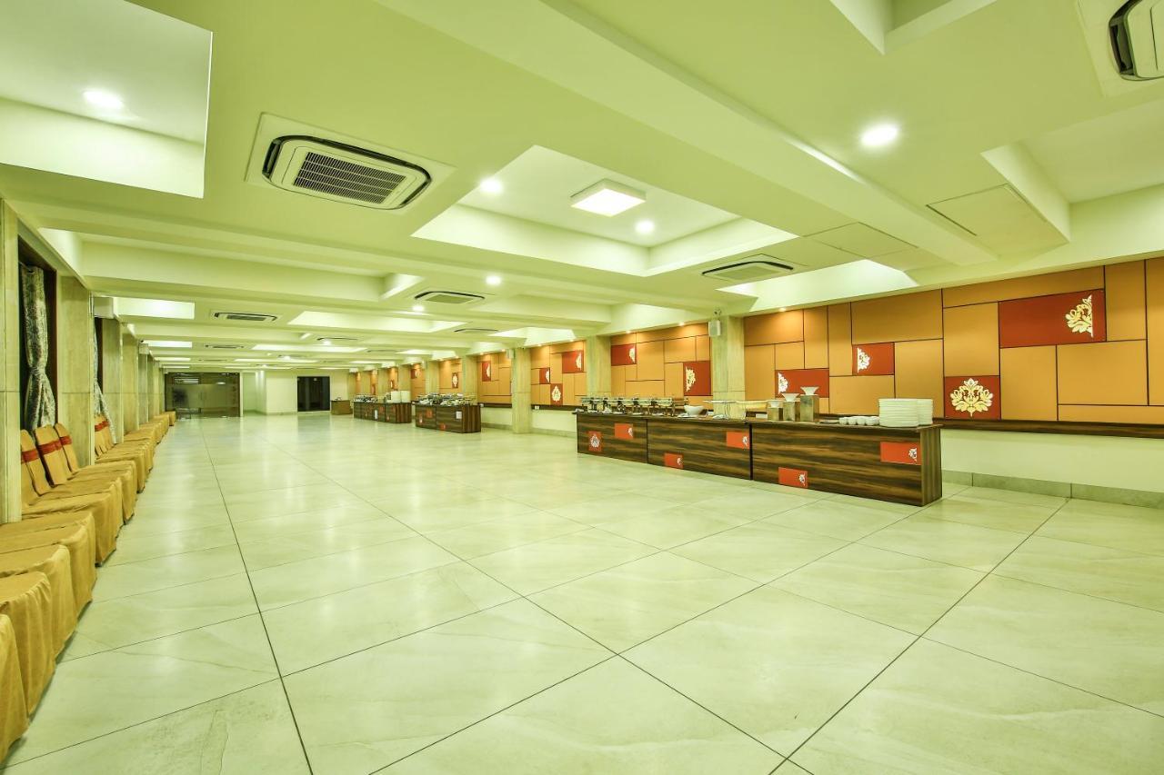 Fabhotel Flora Vastral Ahmedabad Exterior foto